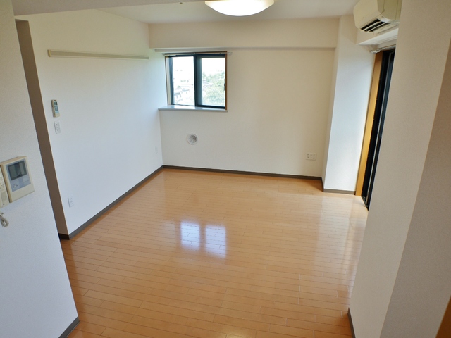 パークビュー南葛西0202号室 リビング