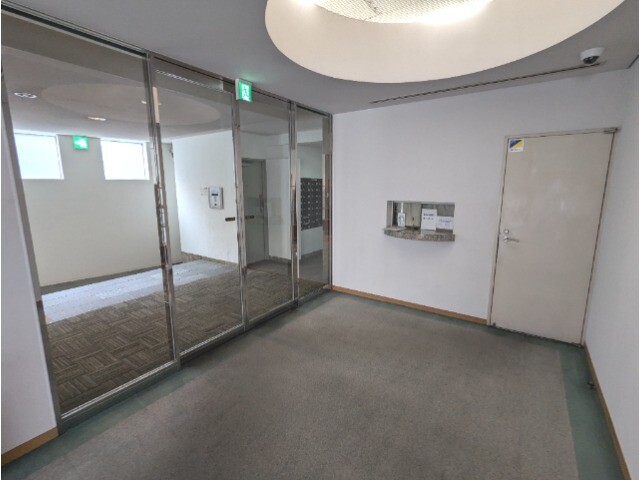 ヴィラリッツ鶴見中央 エントランス