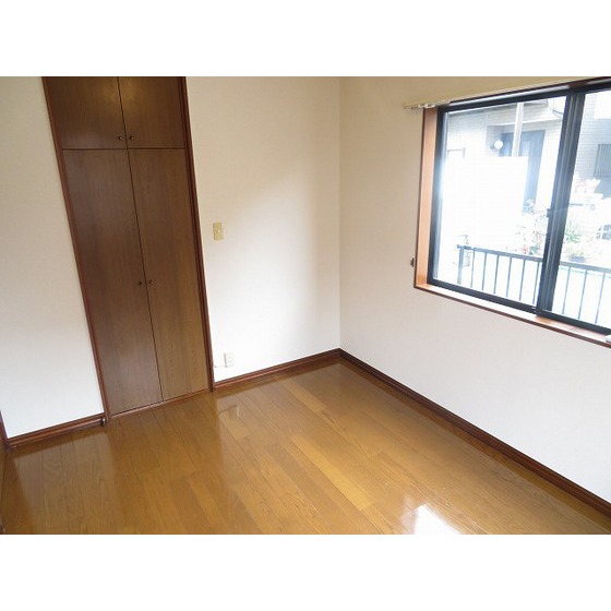 ハイツ・セシボン 洋室