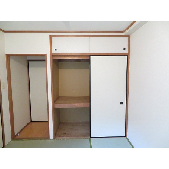 プロヴィデンス秀洋 押入れ