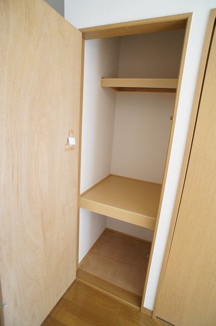 メゾンベール幕張本郷 収納