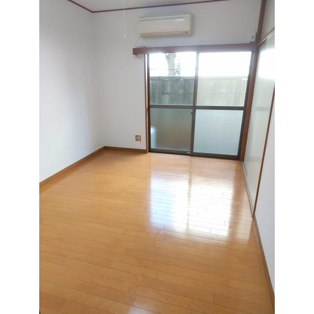 メゾン葵 リビング