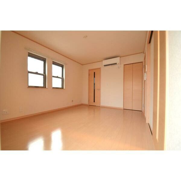 パインツリー リビング