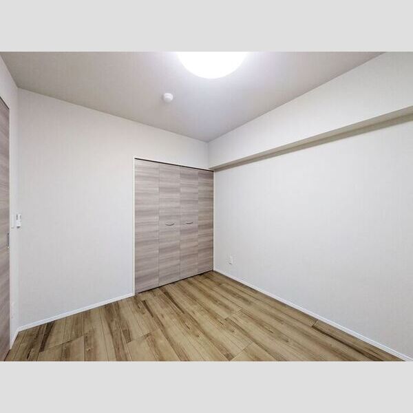 ソレイユ上落合201号室 洋室