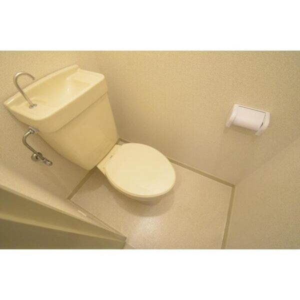 エステートピア桂105号室 同建物別部屋の参考画像