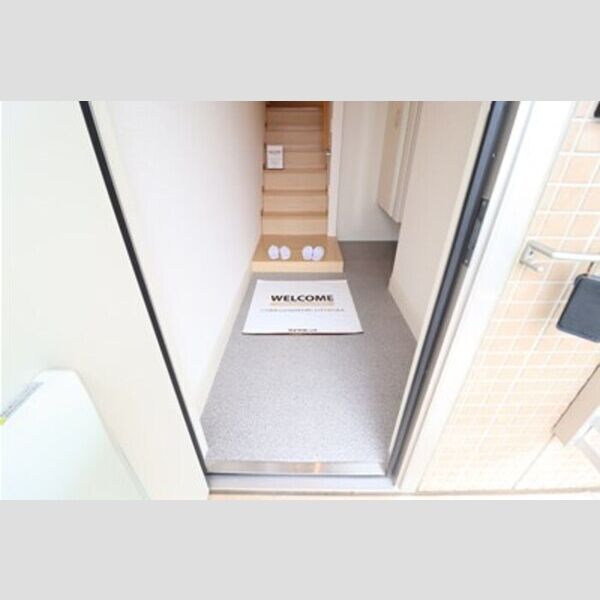 スカイヒル203号室 玄関