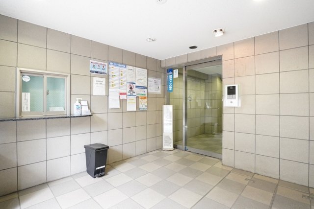 ワールドパレス永福町2階 エントランス