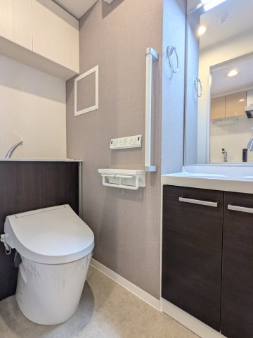 ソラシアレジデンス学芸大学Ⅱ0302号室 トイレ