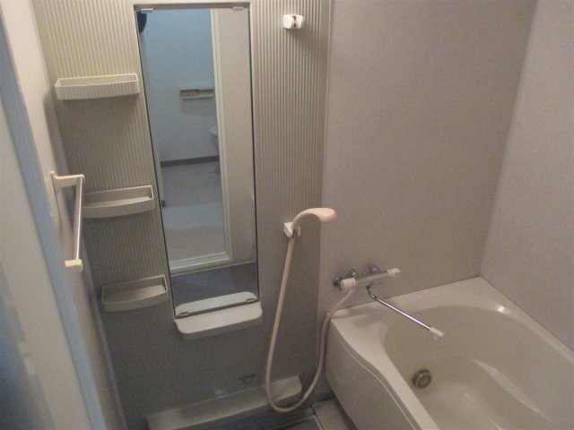 パインリッチ湘南0205号室 お風呂
