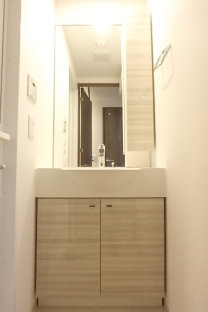 ガーラ・パークヒルズ町田3階 広い洗面スペース