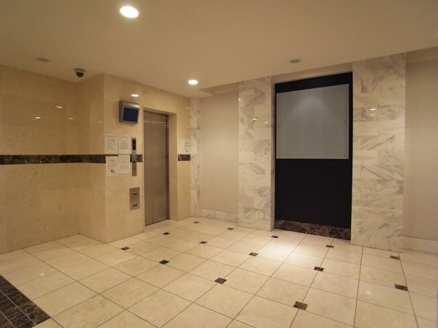 コンシェリア御茶ノ水5階 エントランス