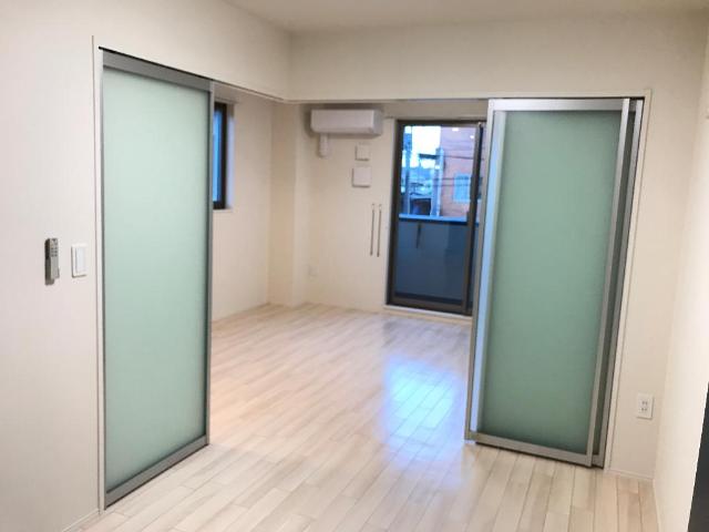 カスティール リビング