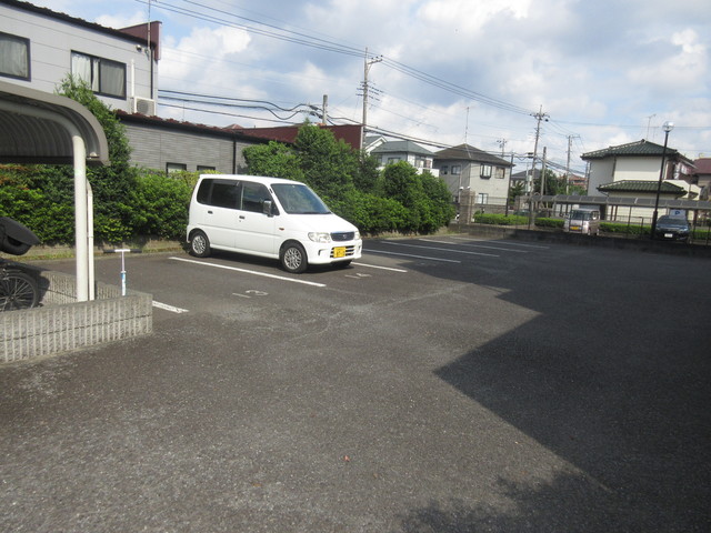 シルクガーデン0203号室 駐車場