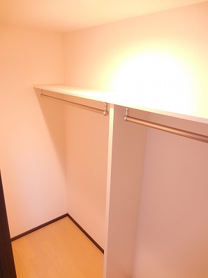 レオネクスト葉105号室 内観