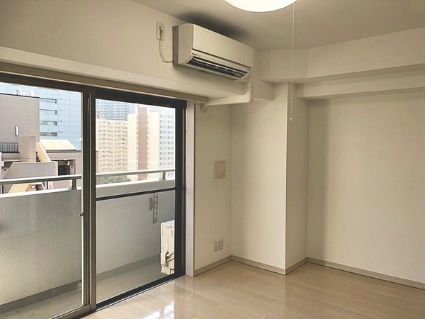 グランド・ガーラ三田1009号室 リビング