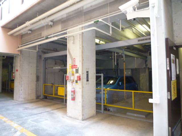 ライオンズマンション海老名3階 敷地内駐車場※空要確認