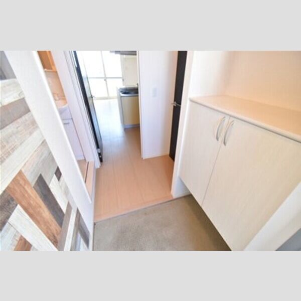 モナリエ稲荷森 玄関