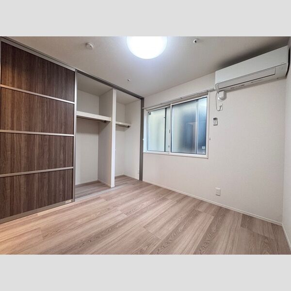 レンブランサ湘南台101号室 洋室