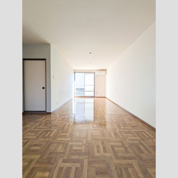 エステート・ニューミー リビング