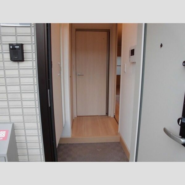 レビジュー洋光台 玄関