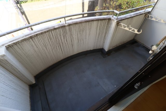 センチュリー東雪谷3階 バルコニー