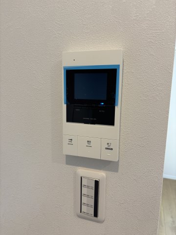 ウィンメゾン薬園台0201号室 モニター付きの為、訪問者の確認ができます！