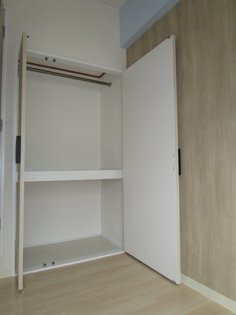 タウンコート田中3階 収納