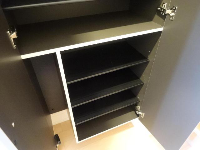 アイリスガーデンⅠ201号室 下足箱