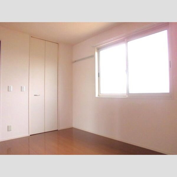 スカイハイム302号室 洋室(6帖)