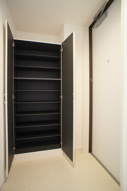 リブリ・グランツ武蔵中原 玄関