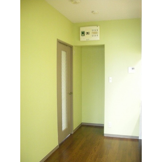 モンティクロ弐番館401号室 内観