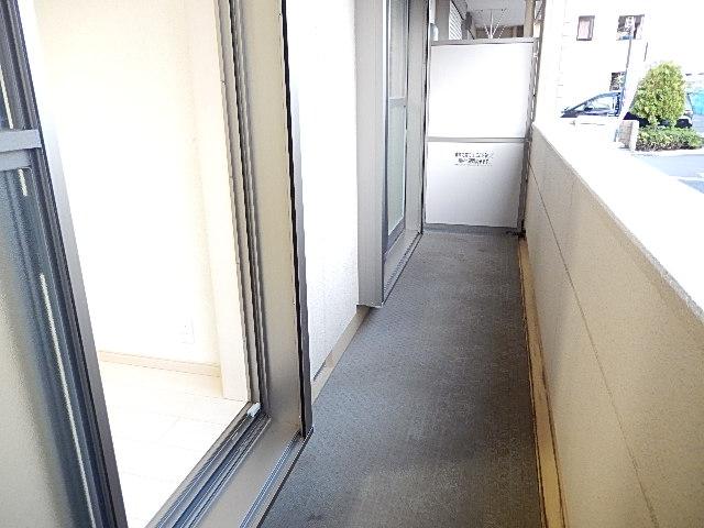 グランド・ソレイユ102号室 ベランダ