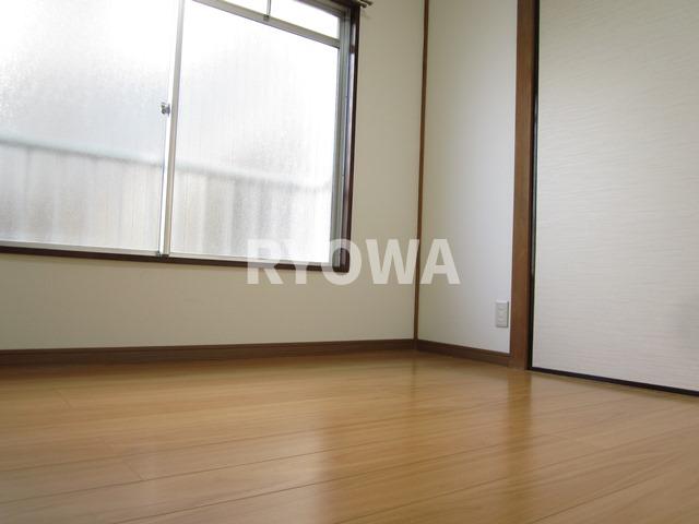 小菅4丁目賃貸住宅 【南側洋室】 掲載の写真は退去前の写真となります。
