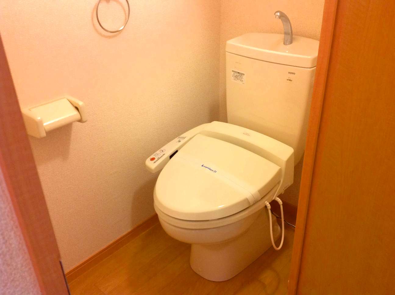 レオパレス夕映え302号室 外観