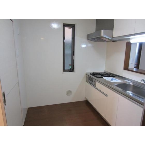 メゾンリブェール1階 内観