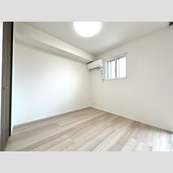 テラス丘の上C202号室 東側洋室