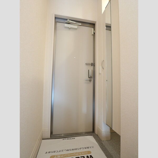 ル　リアン102号室 玄関