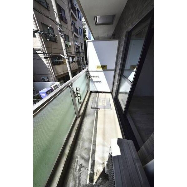 メゾン・ド・ヴィレ荻窪0205号室 バルコニー