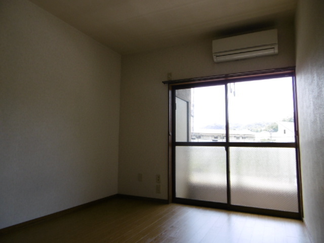 第３シルクロードハイツ0206号室 リビング