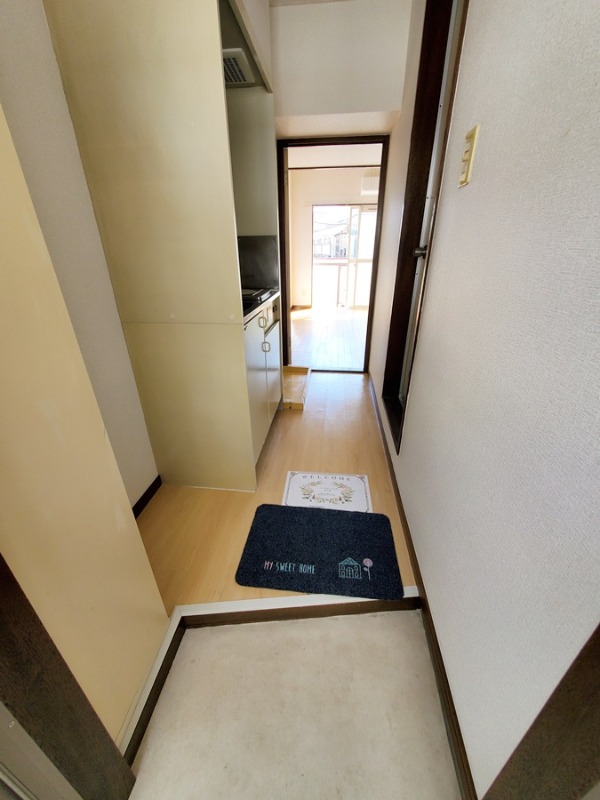 第6シティハイム 玄関