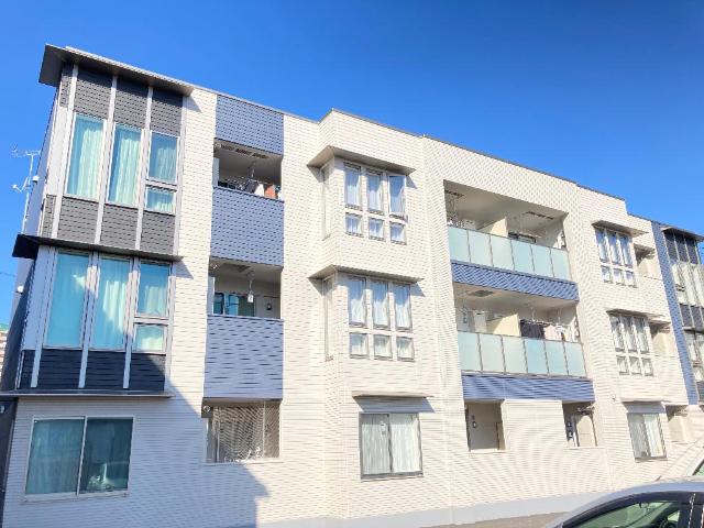 リッシュモント302号室 外観写真（昼）