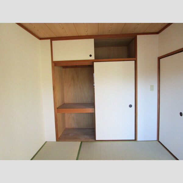 エムズ・アーク　C棟114号室 同建物別部屋の参考画像