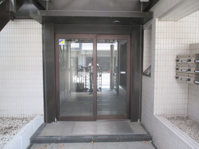 メゾン・ド・南藤沢 エントランス