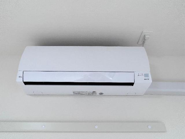 ビレッジ高坪Ⅳ エアコン