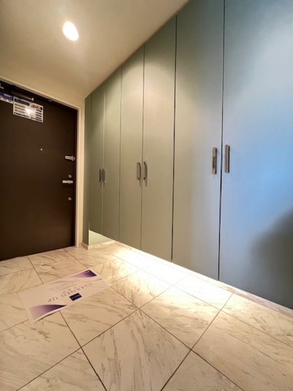 レジディアタワー中目黒17階 玄関