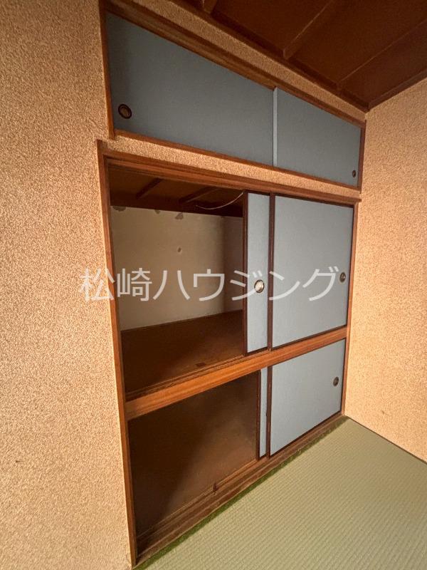ウエダハイム1階 収納