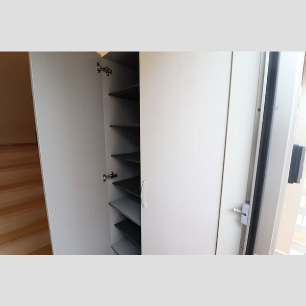 アミティエ205号室 シューズボックス