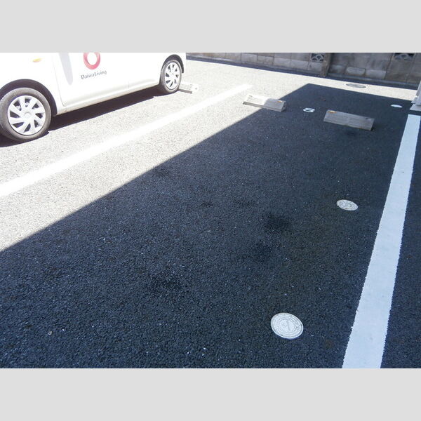 アネックス大坂上　B 駐車場