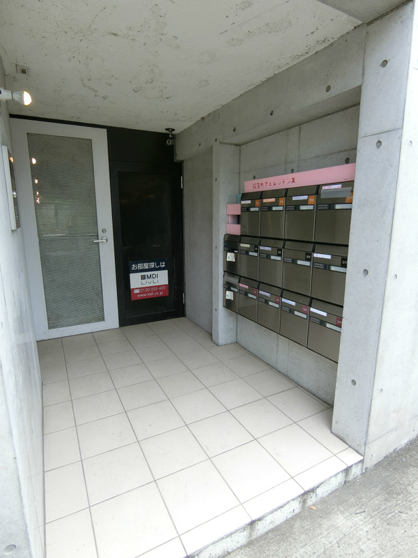 荻窪カフェレジデンス4階 エントランス