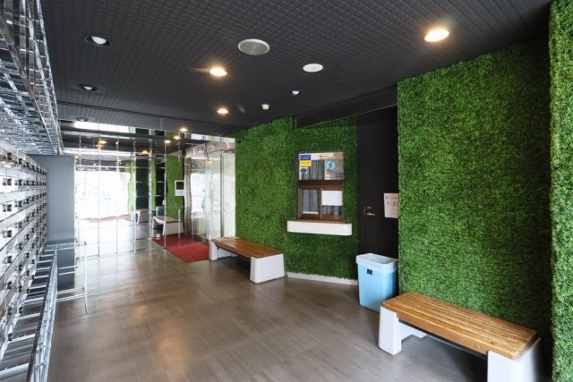 横浜平沼ダイカンプラザ二号館6階 エントランス